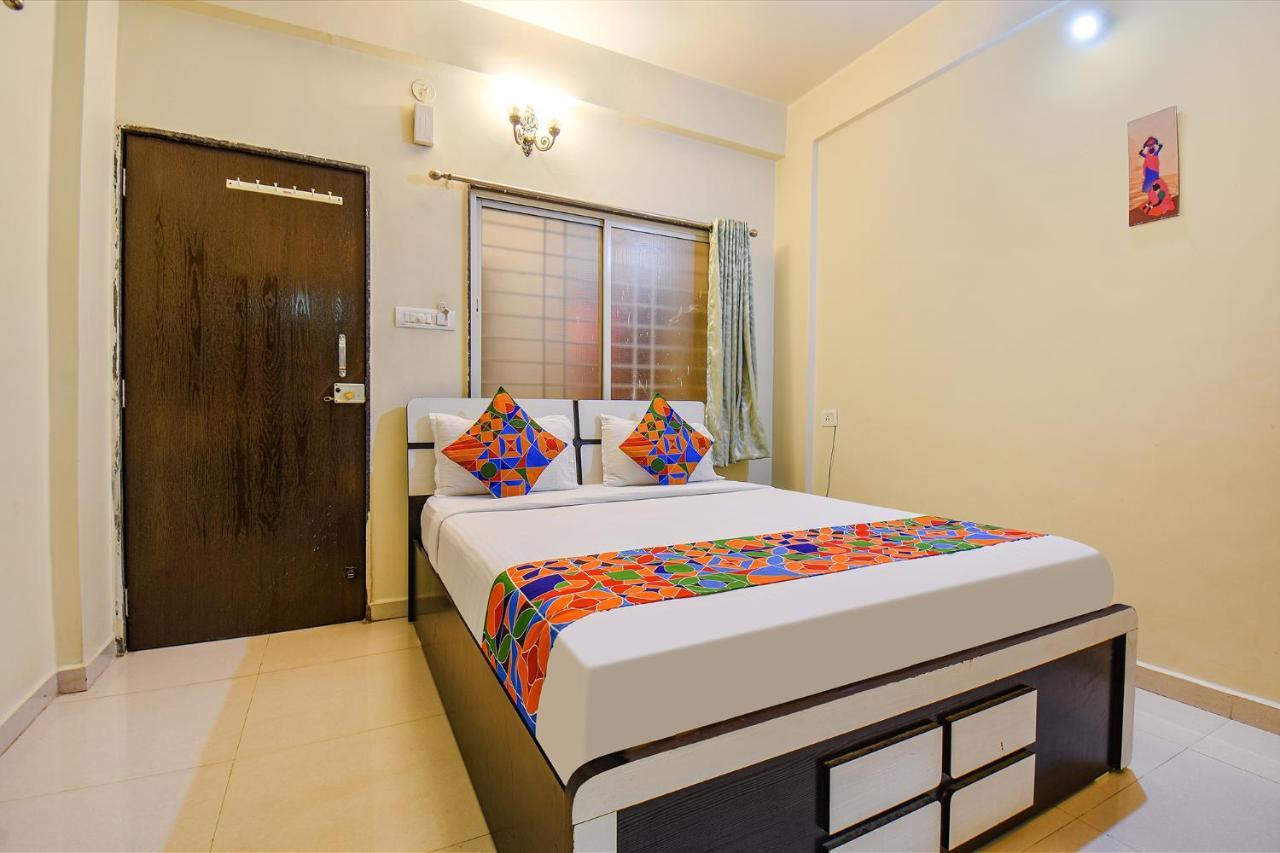 Fabexpress 4 Star Executive - Nr World Trade Center Hotell Pune Exteriör bild