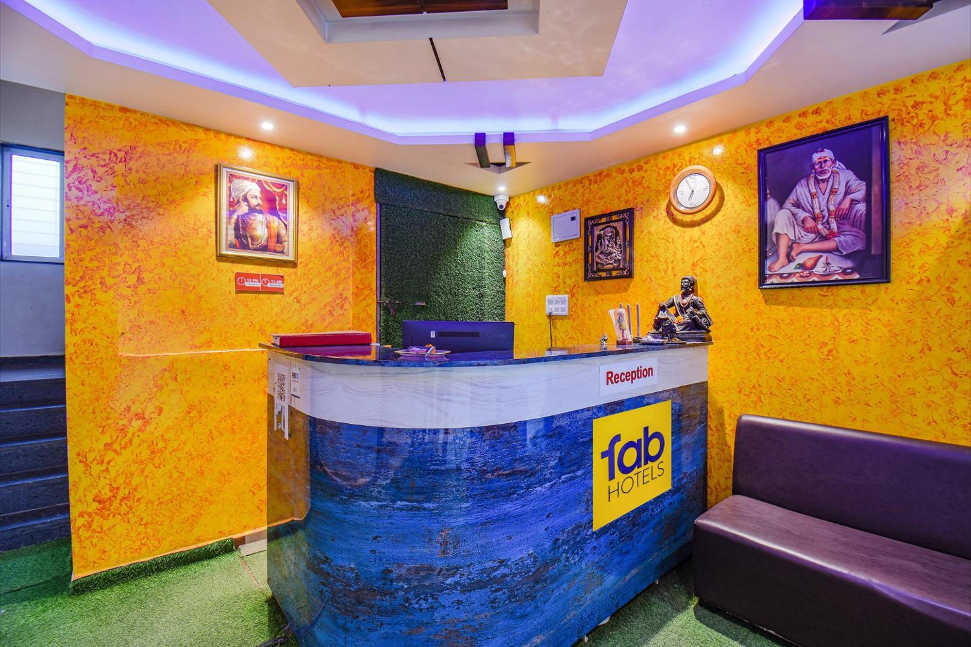 Fabexpress 4 Star Executive - Nr World Trade Center Hotell Pune Exteriör bild