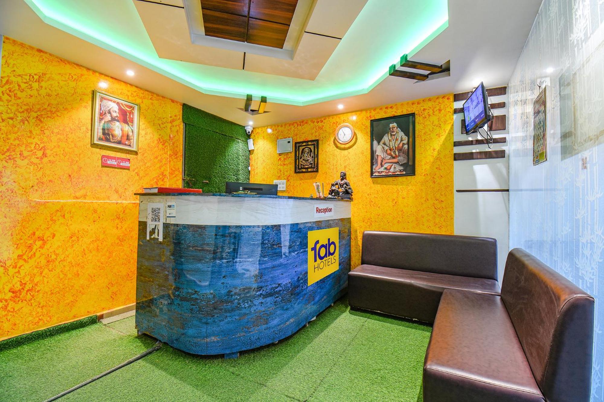 Fabexpress 4 Star Executive - Nr World Trade Center Hotell Pune Exteriör bild